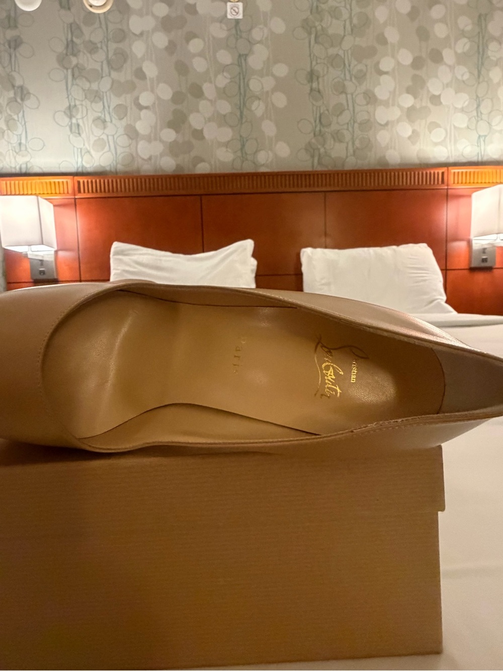 Christian Louboutin Nude Patent Platform Pumps with Signature Red Soles - Picture 5 of 17